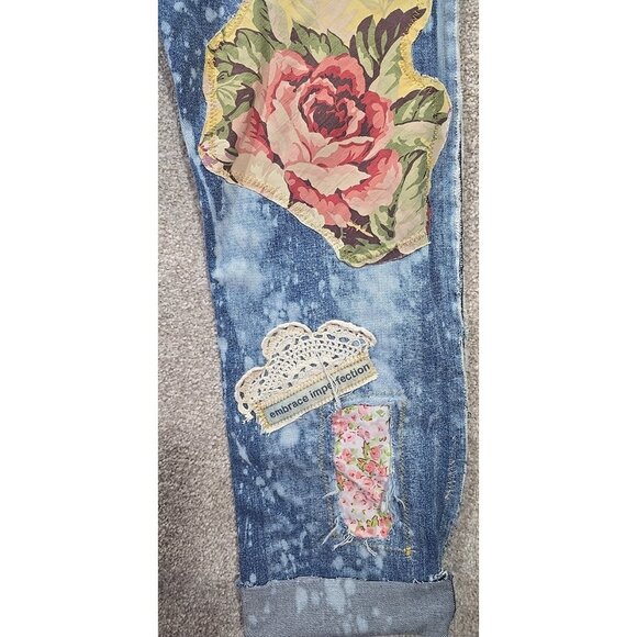 OOAK Magnolia Boho Reworked Levi Jeans Upcycle Boyfriend Indie Cat Adjusts 26-32 - Picture 11 of 16